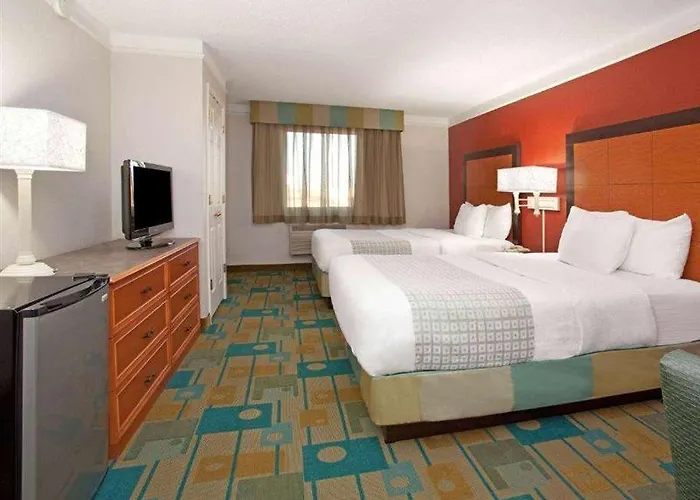 La Quinta By Wyndham Hotel