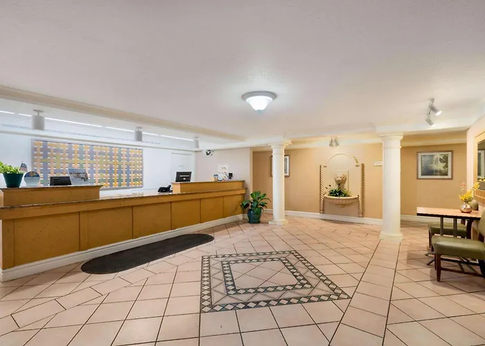 La Quinta By Wyndham Hotel 3*